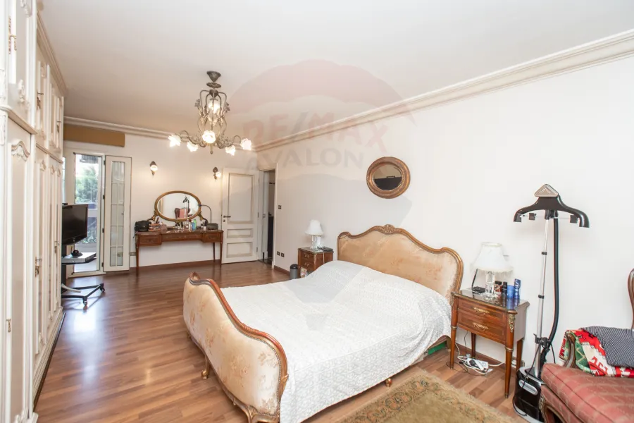 Apartment for sale 280 m Louran (Serhank St.)