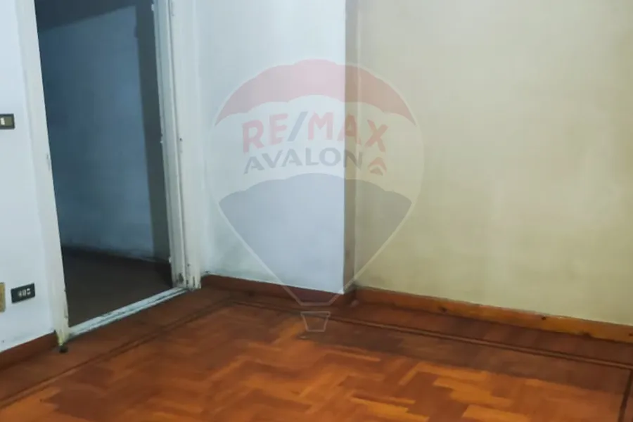 Apartment for sale 350 m Gleem (Moustafa Fahmy St)