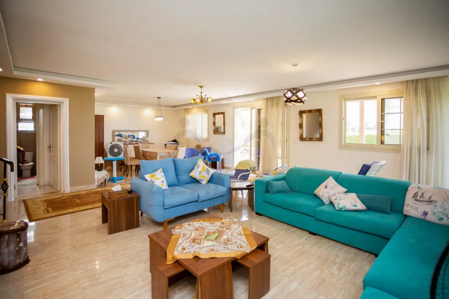 فيلا ستاند الون للبيع (مارينا 5 لسان الوزراء - الساحل) 1,200 م