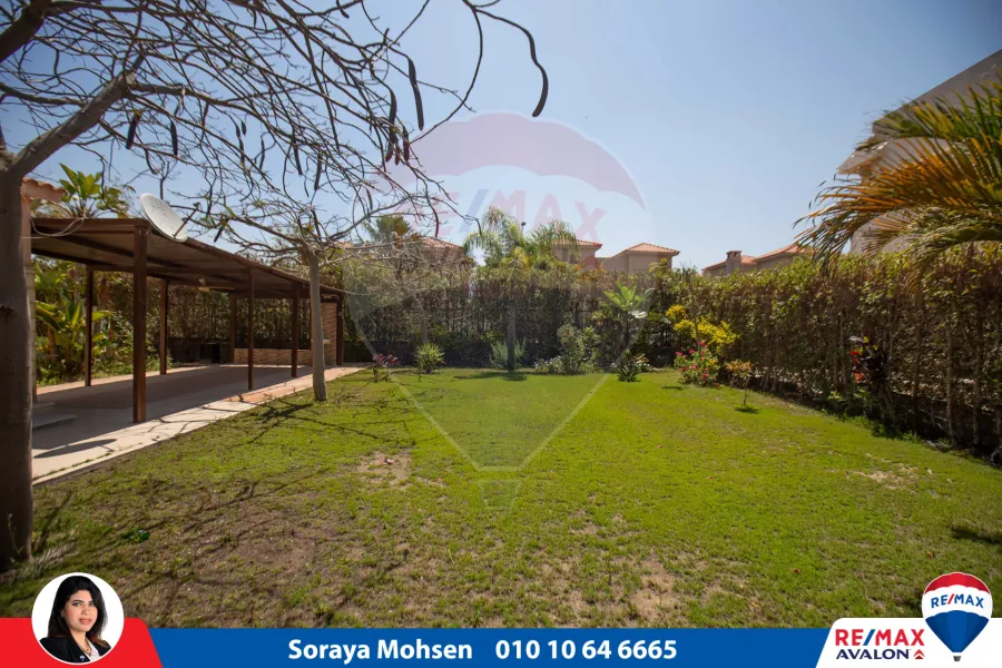 فيلا كواترو للبيع 470 م ارض + 147 م مباني  كينج مريوط (كمبوند اليكس ويست)