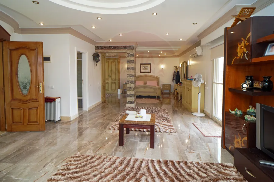 Villa for sale 580 m King Maryot (Ouroba Royal Compound)