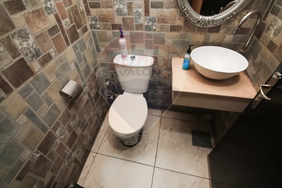 Shop for sale 118 m Rushdi (directly on the tram)