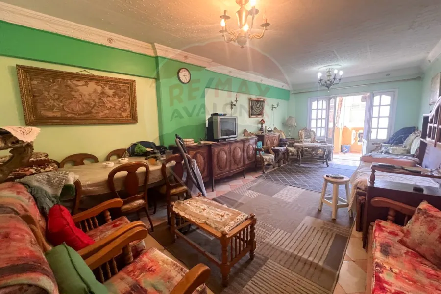 Apartment for sale 150 m Moharam Bek (El Rassafa St)