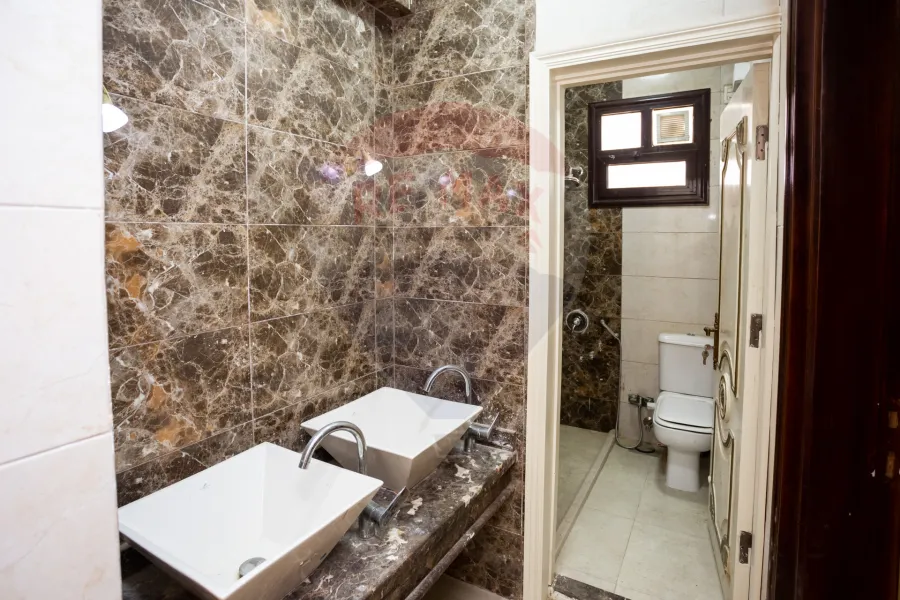 فيلا للبيع 600 م كينج مريوط (الواحة الخضراء)