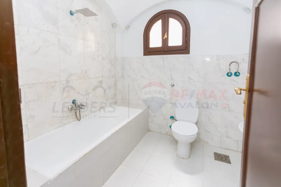 شقة 3 ادوار Triple للبيع 367 م لوران (خلف البنك الاهلي)