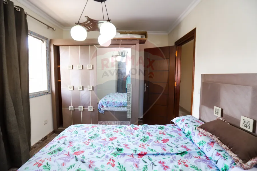 Apartment for sale 160 m Sidi Gaber (El-Mosher St Steps From Sea -Tram Station)