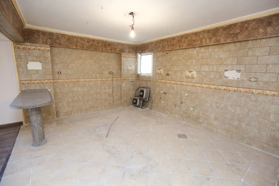 شقة للبيع 260م وابور المياه (ش محمد مسعود)