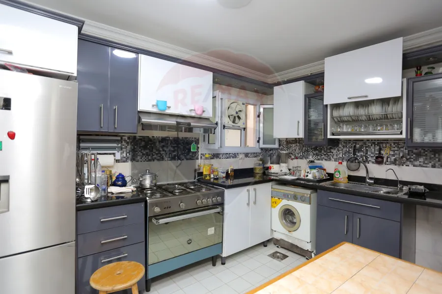 شقة للبيع 195 م كفر عبده (ميدان سانت جيني - عماره براند)