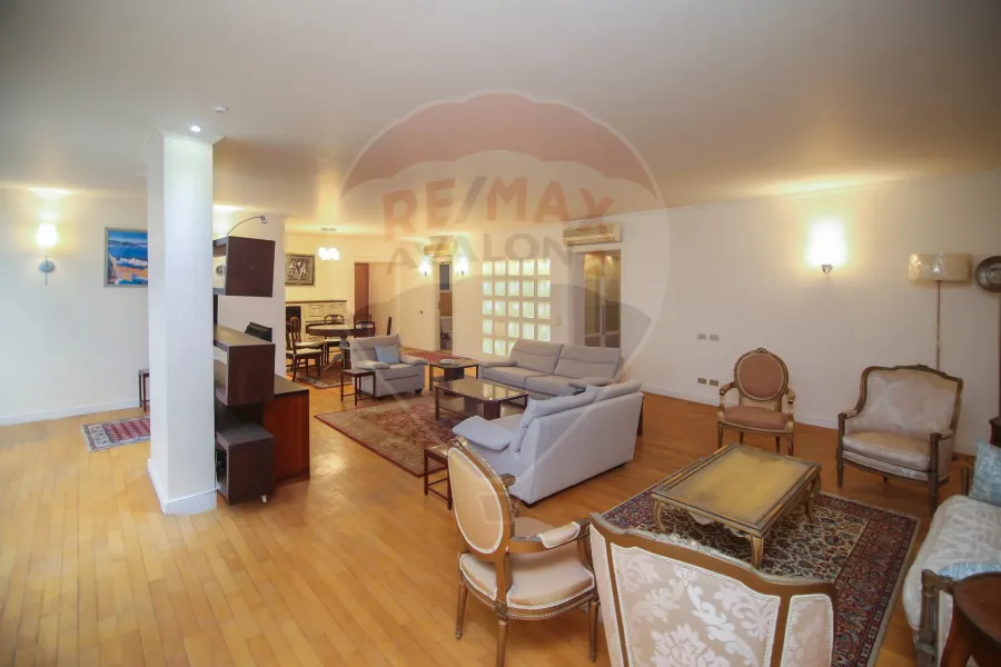 Apartment for sale 230 m Kafr Abdo (Saint Geny)