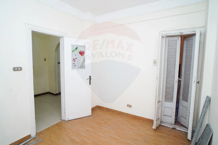 شقة إدارى او سكنى للبيع 75 م صافى الشاطبى (ش هيرودت)