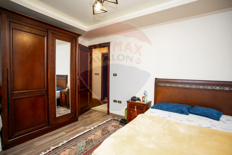 شقة مرخصة للبيع 185 م كفر عبده (ش ابراهيم شريف)