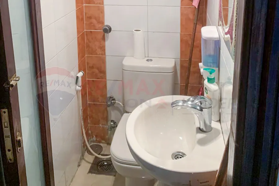 شقة إداري للبيع 50 م سموحة (ش فوزي معاذ)