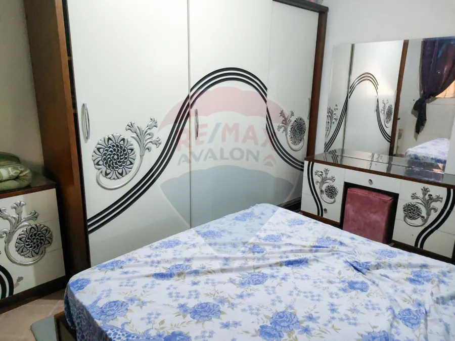 شقة للايجار 135 م سموحة (شارع النصر)