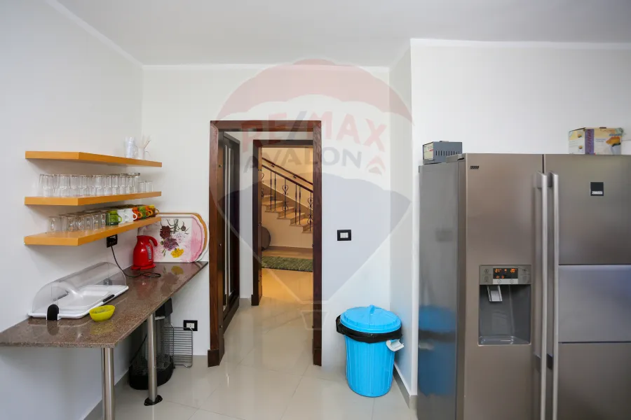 فيلا توين هاوس للبيع 415 م كينج مريوط (اليكس ويست - انطونيادس)