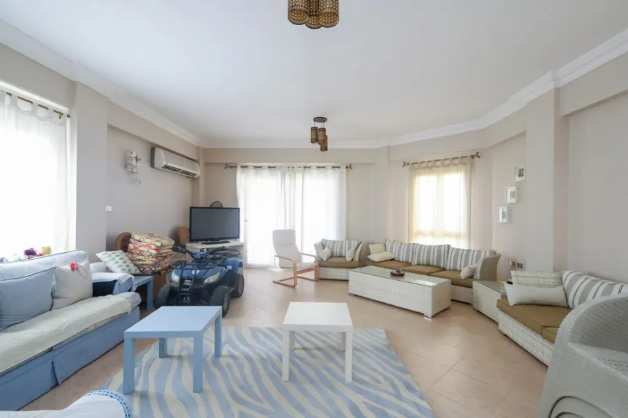 فيلا مستقلة للبيع 370م الساحل الشمالي (قرية نيس2 - ك64)