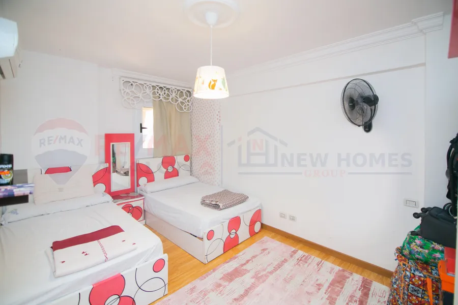 شقة للبيع 150 م سيدي جابر (امام مستشفى القوات المسلحة)