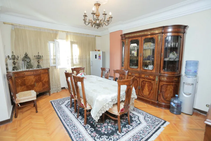 شقة للبيع 155م سموحة (خطوات من مدرسة محمد كريم