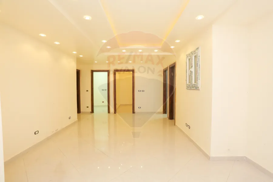 شقة للبيع  100 م الابراهيميه ( خطوات من شارع فوزي معاذ )