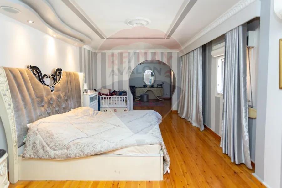 شقة للبيع 430 م  سموحه (خطوات من نادي سموحة)