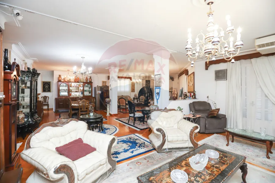 شقه للبيع 350 م لوران ( شارع شعراوي - ابراج الوطنيه )