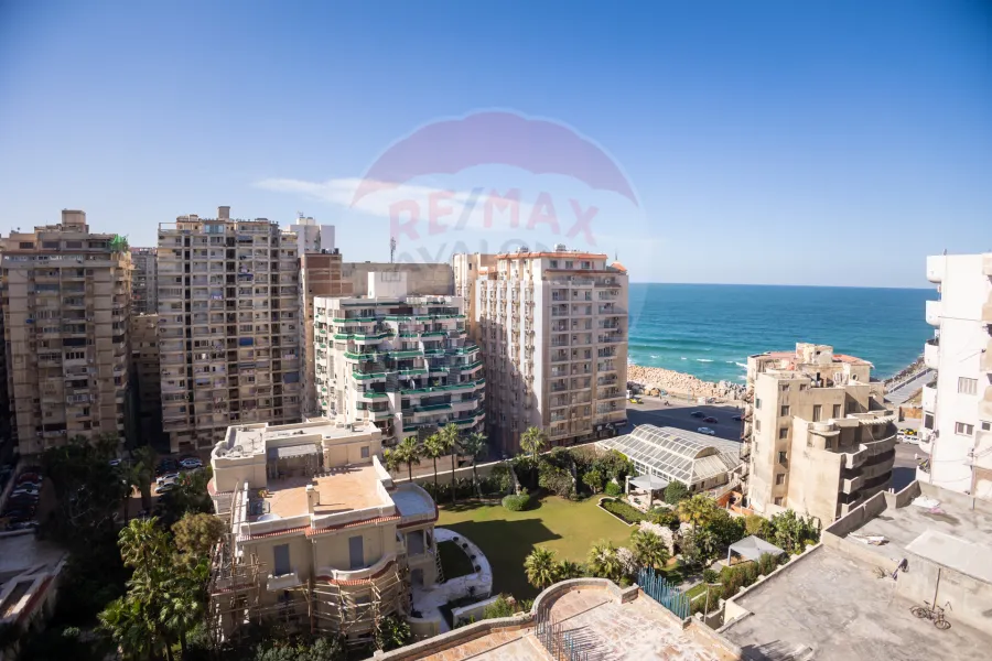 شقة للبيع 140 م لوران  (ش الاقبال)