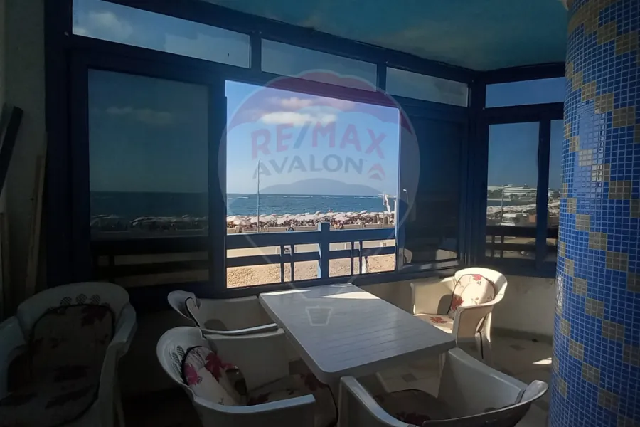 شقة للبيع 175 م المندرة (على البحر مباشرة)