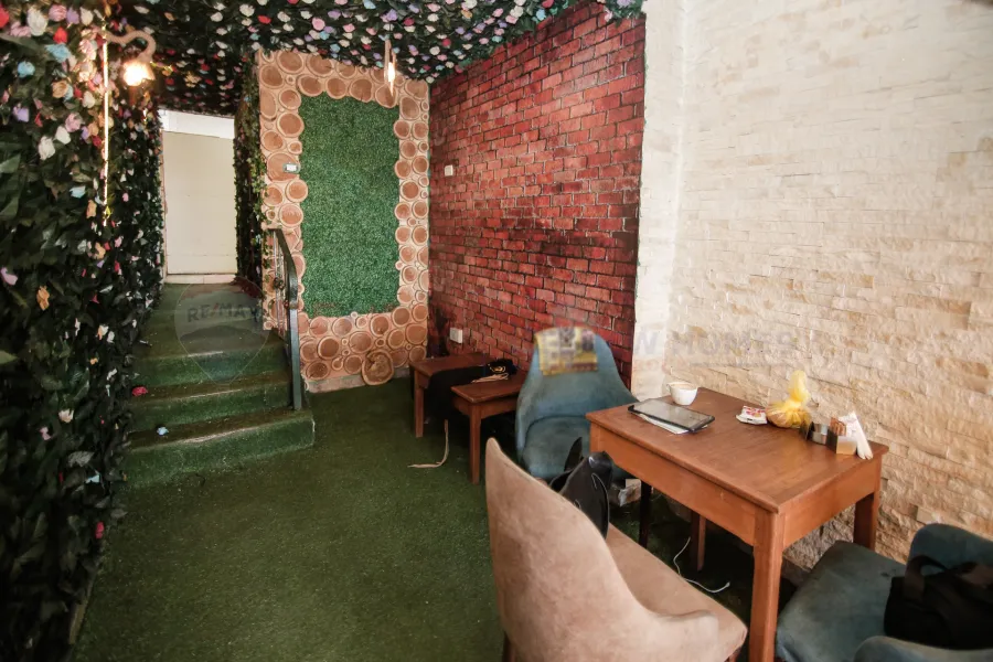 محل للإيجار المفروش أرضى 100م+ صندرة الإبراهيمية (على البحر مباشرة )