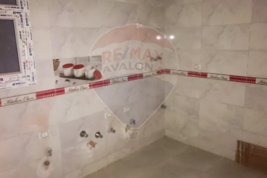 شقة للإيجار 135 م (ترام - الوزارة)