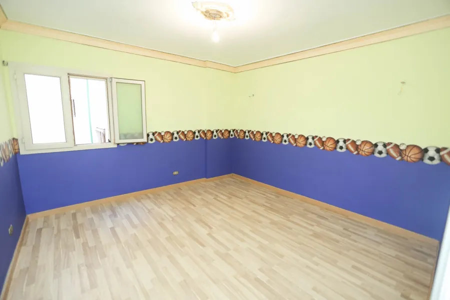 شقة للبيع 260م وابور المياه (ش محمد مسعود)