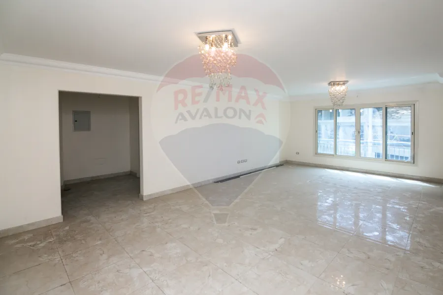 قة للبيع 223 م سموحة (انطونيادس سيتى)