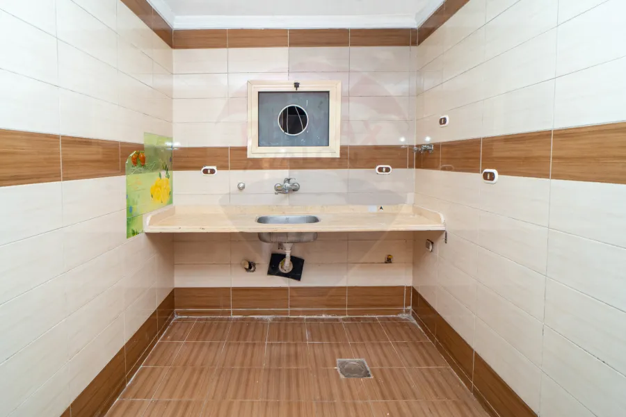 Administrative Apartment for Rent 100 m Asafra (Gamal Abdel Nasser St.)