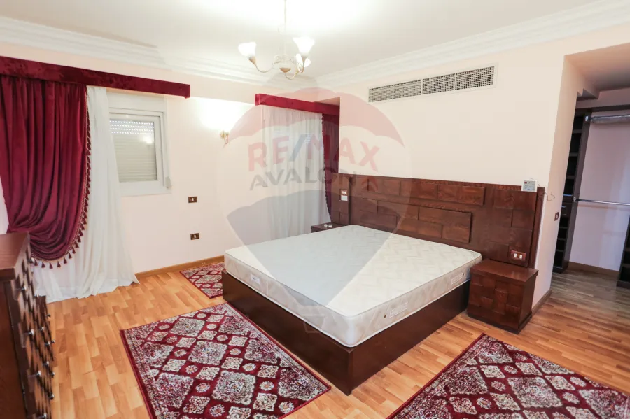 شقة للإيجار المفروش 345 م زيزينيا (أمام قصرالمجوهرات)