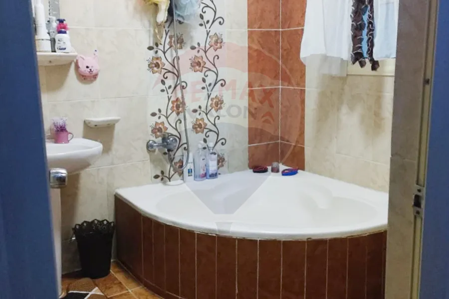 شقة للبيع 150 م السرايا (ثالث نمرة من البحر)