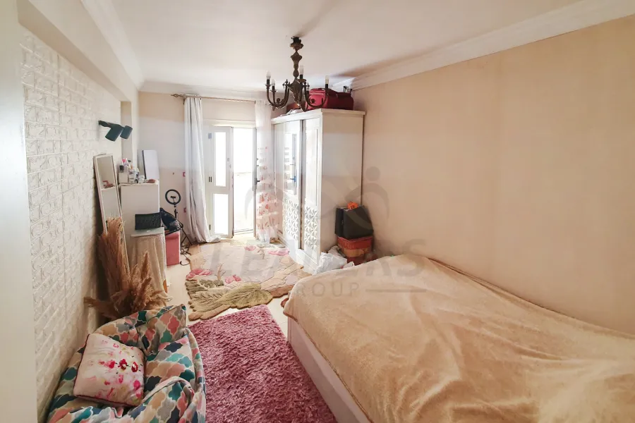 شقة للبيع 155 م السرايا (ش الدكتور رشوان)