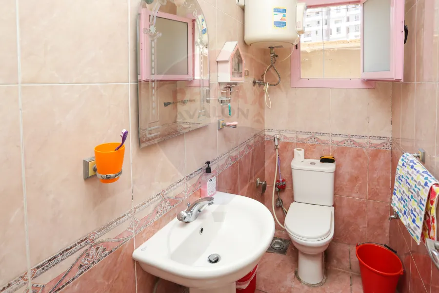 شقة للبيع 156 م سموحة (ش كمال الدين صلاح)