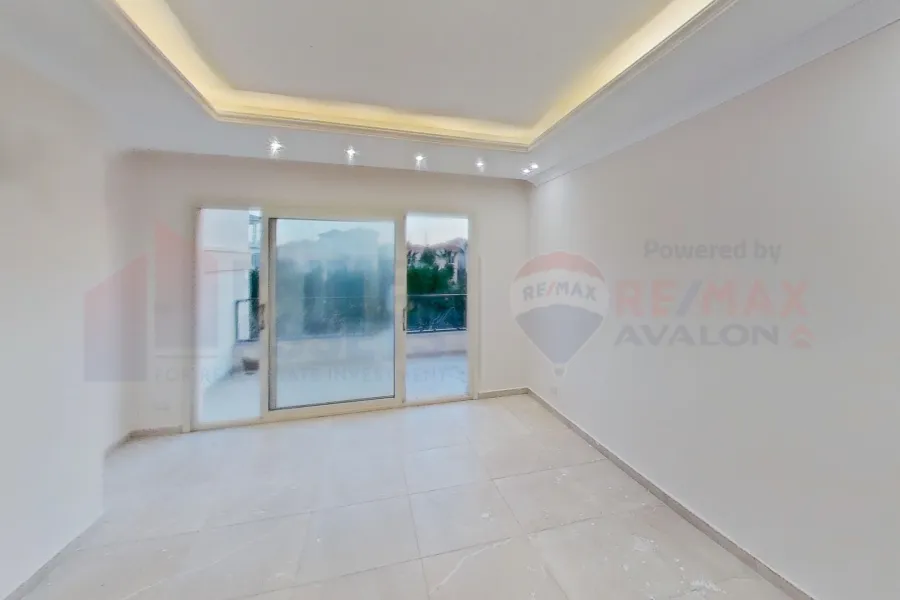 فيلا ستاند الون للبيع 807 م كينج مريوط (اليكس ويست - منطقة انطونيادس)