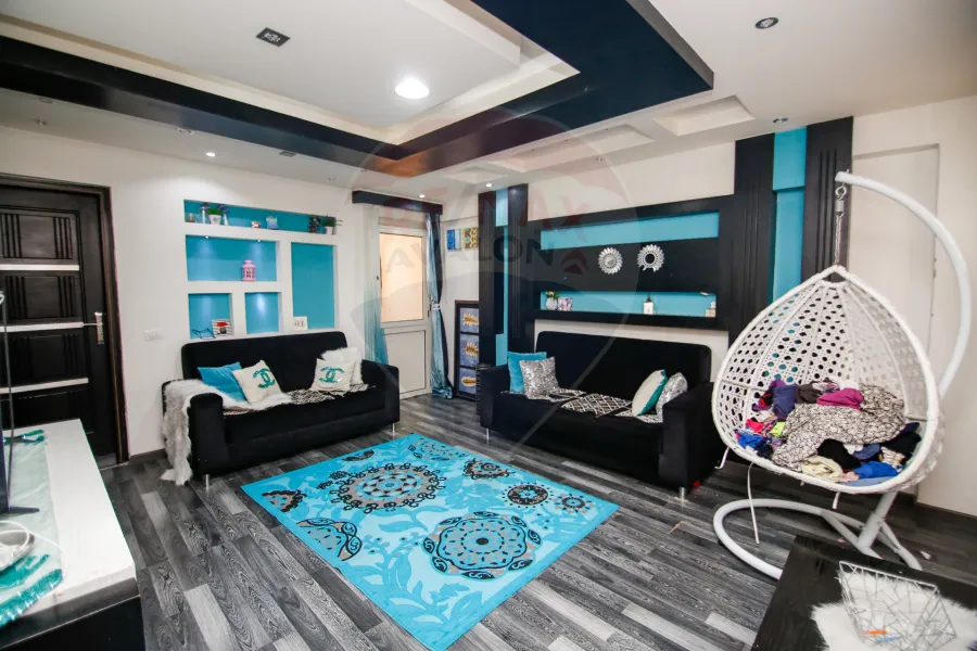 شقة للبيع 320 م السيوف (بجوار الشهر العقارى)