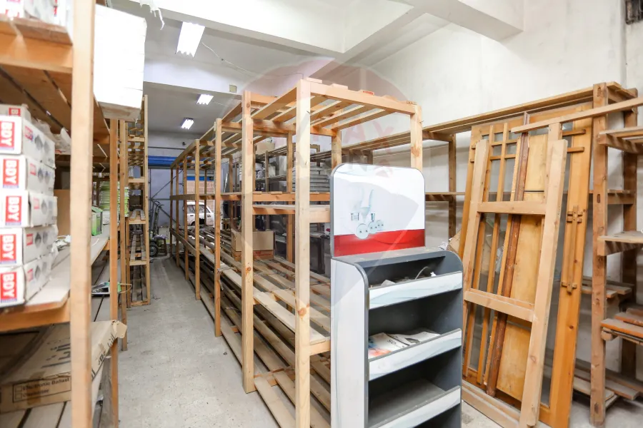 Shop for sale 80 m Al Ibrahimiyyah (steps from the sea)