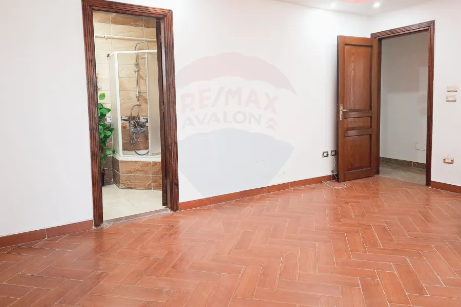 Apartment For Sale 160 m Roushdy (Steps From Sirya St.)