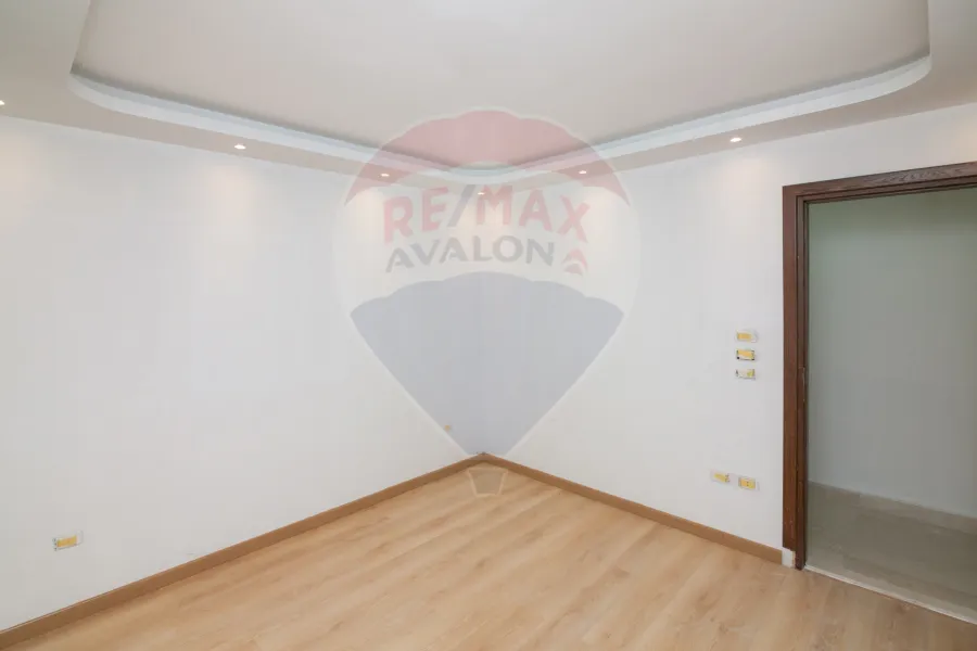 شقه للبيع 135 م الابراهيمية (ش ابو قير)