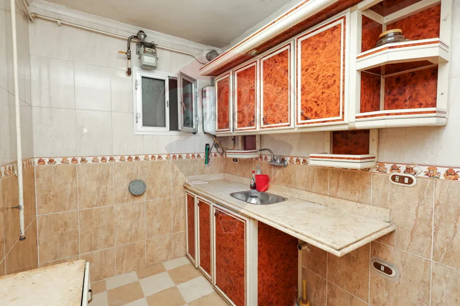 شقة للبيع 116 م محرم بك (ش عرفان الرئيسي)