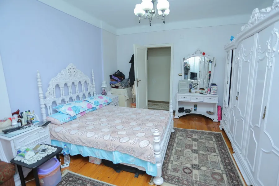 شقة للبيع 155م سموحة (خطوات من مدرسة محمد كريم