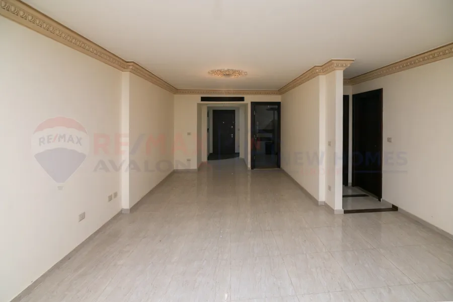 شقة للبيع 193 م لوران (برج انتركونتيننتال فورت)