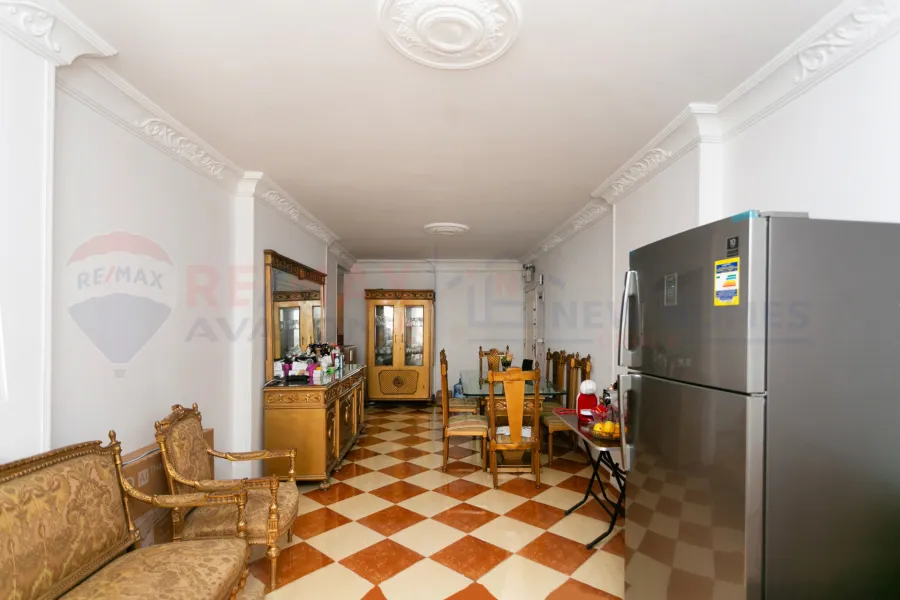 شقة للبيع 135 م لوران (ش محمد دري)