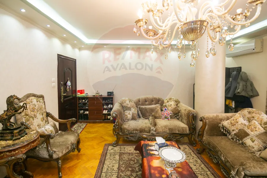 Licensed apartment for sale 140 m Al Ibrahimiyya (steps from Abu Qir St.)