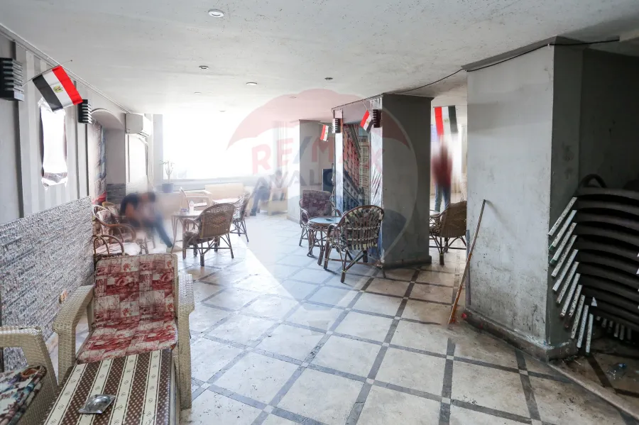 Shop for sale 300 m Sidi Beshr (Directly on taram station)