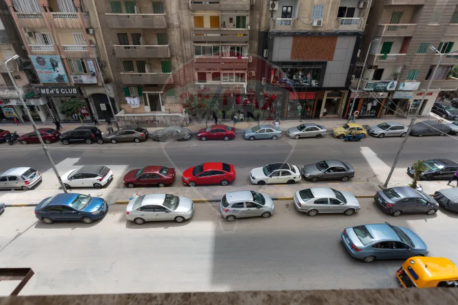 شقة للبيع 130 م ميامي (شارع إسكندر إبراهيم)