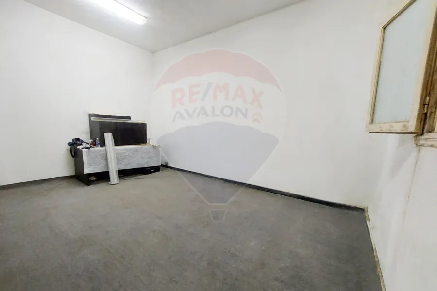 مكتب للإيجار 60 م وابور المياه (خطوات من بنك CIB)