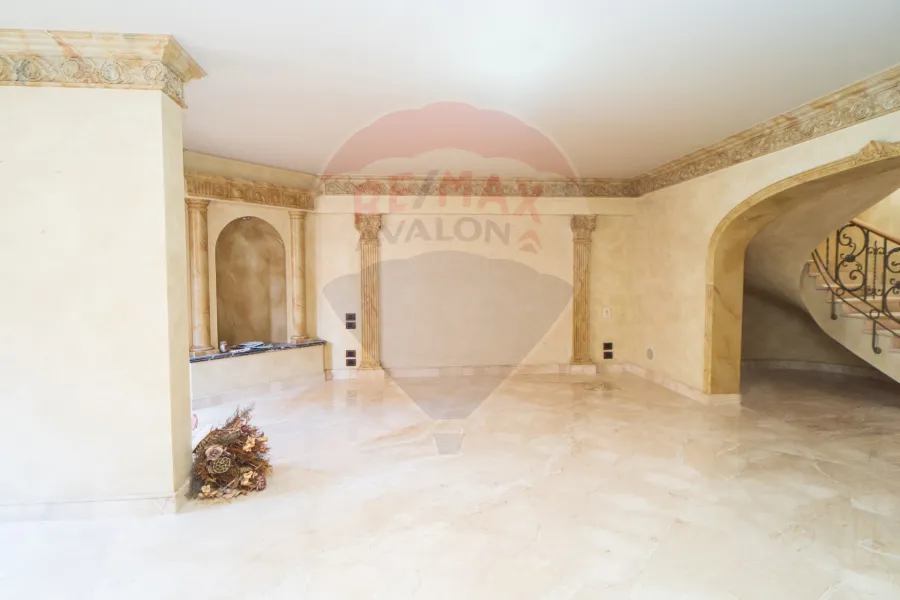 Duplex apartment for sale 370 m Smouha (Mostafa Kamel St.)