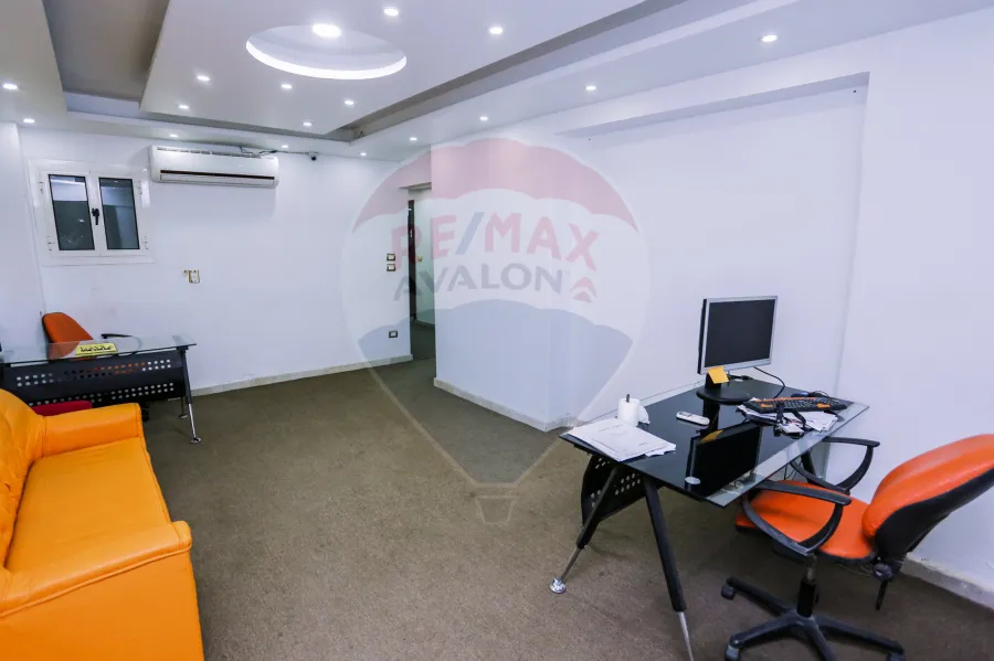 Administrative Unit for rent 280 m Louran (Directly on Abo Qeer St )